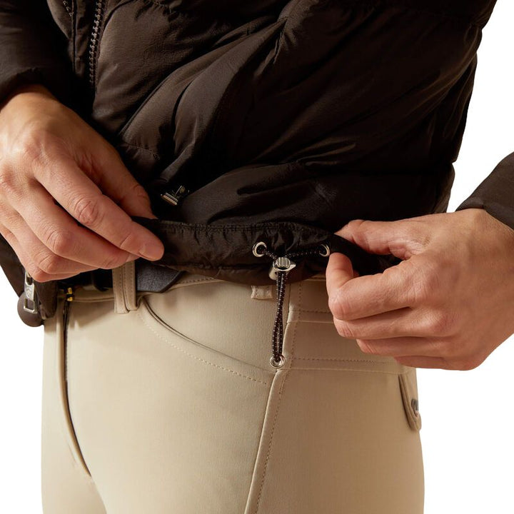 Ariat UltraPuff Down Jacket In Java - Adjustment