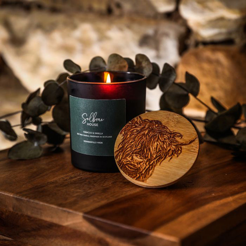 Black Candle in Tobacco & Vanilla (Highland Cow) Use