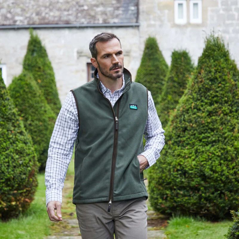 Ridgeline Men's Monarch Gilet In Deep Forest - Lifestyle