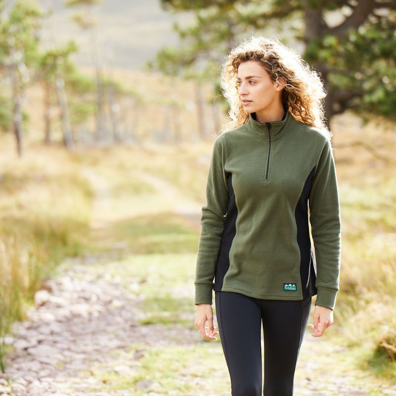 Lifestyle Shot Alpine Ladies Fleece in Olive