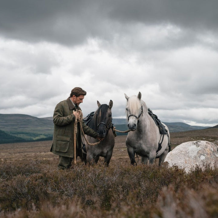 Hoggs Of Fife Men's Kingussie Technical Tweed Field Coat In Green/Blue