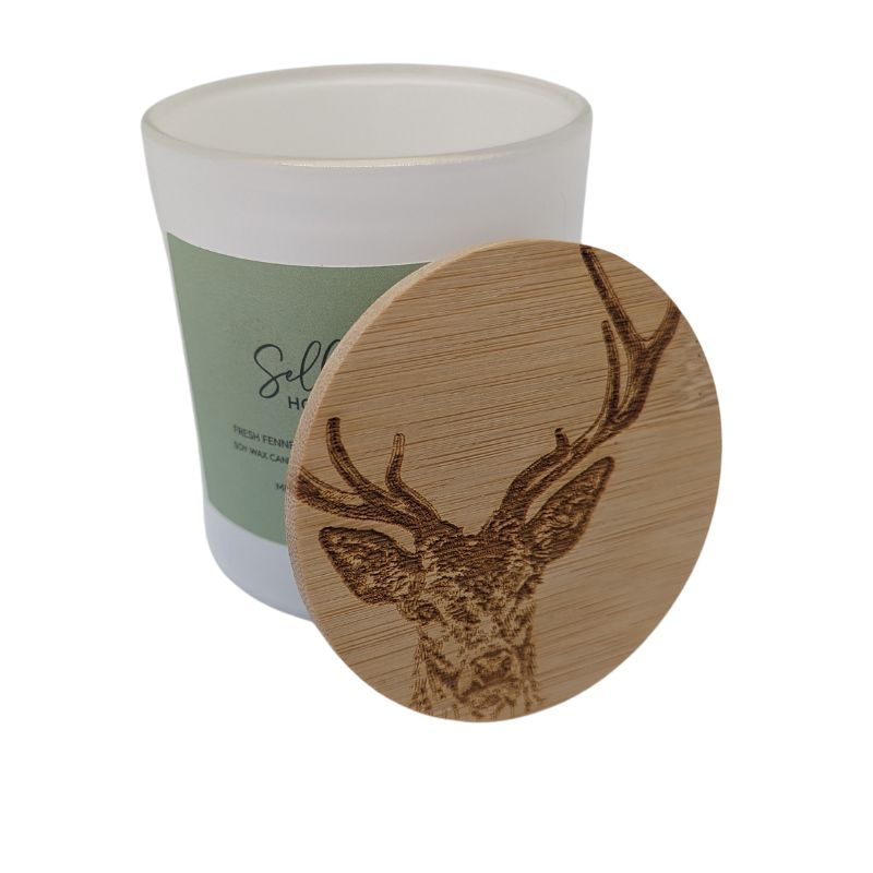 White Candle in Fresh Fennel, Patchouli & Carrot (Stag Prince) 
